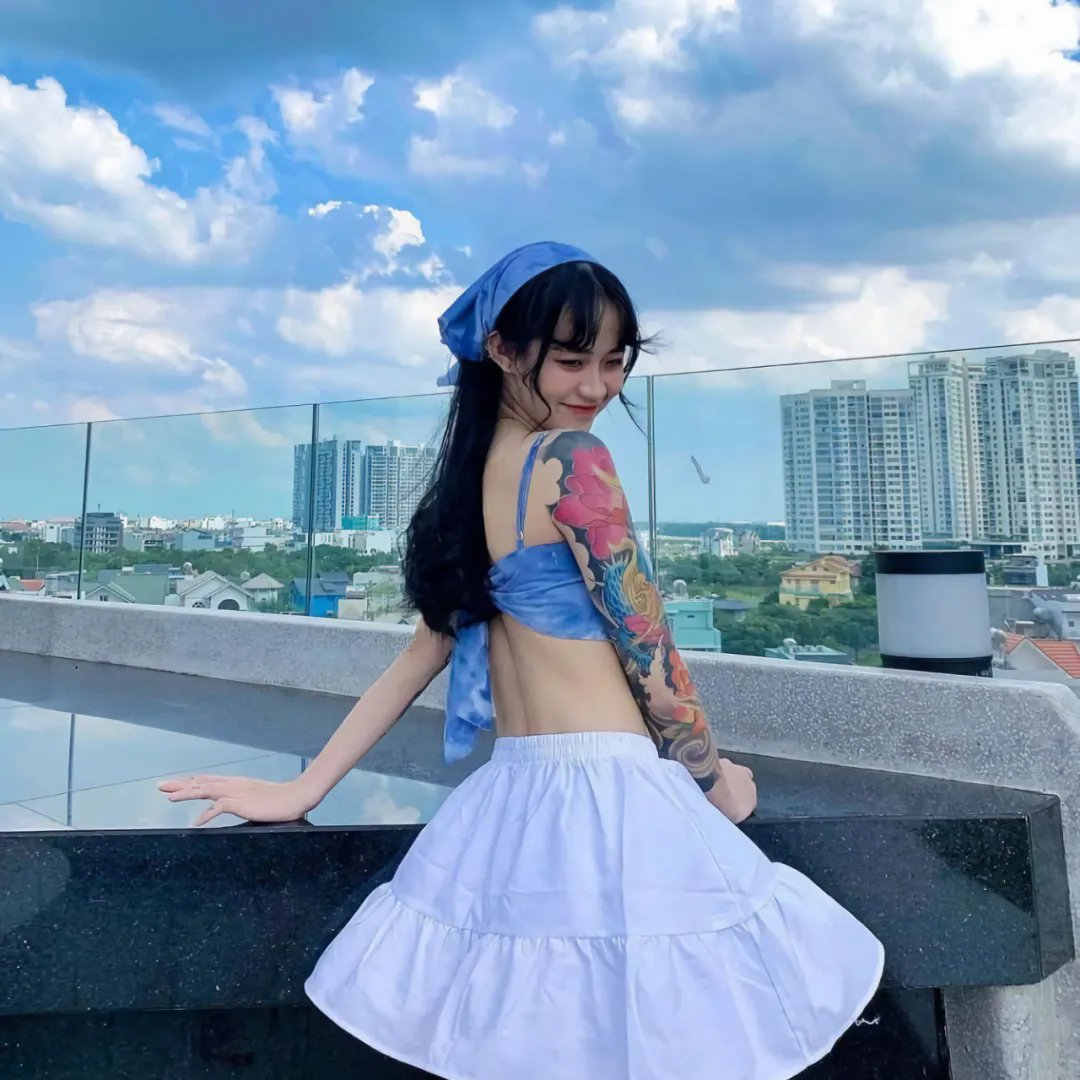 冲浪美眉 封面